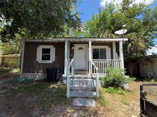 1812 E OKALOOSA AVENUE, Tampa, FL 33604
