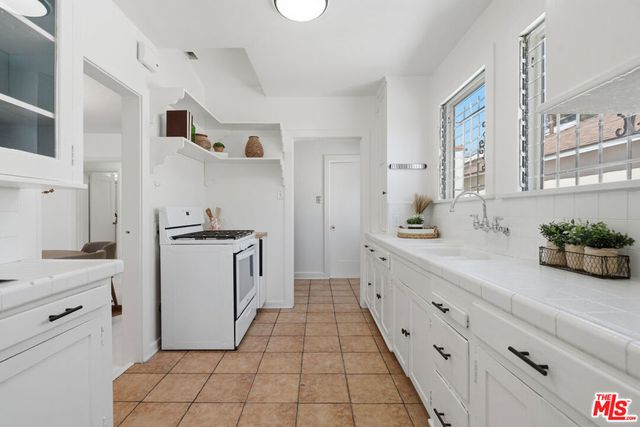 10337 Keswick Avenue, Los Angeles, CA 90064