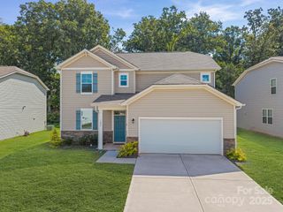 7027 Maple Run Circle, Charlotte, NC 28215