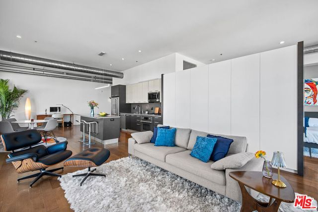 13320 Beach Avenue 304, Marina Del Rey, CA 90292