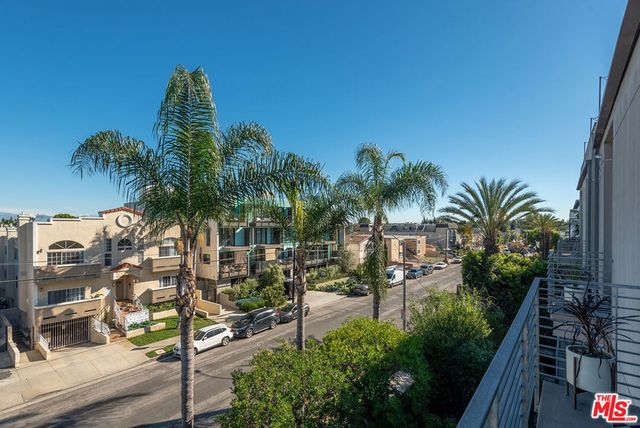 13320 Beach Avenue 304, Marina Del Rey, CA 90292