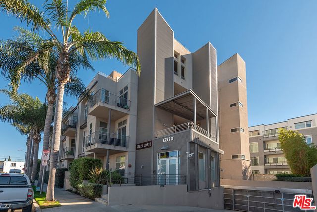 13320 Beach Avenue 304, Marina Del Rey, CA 90292