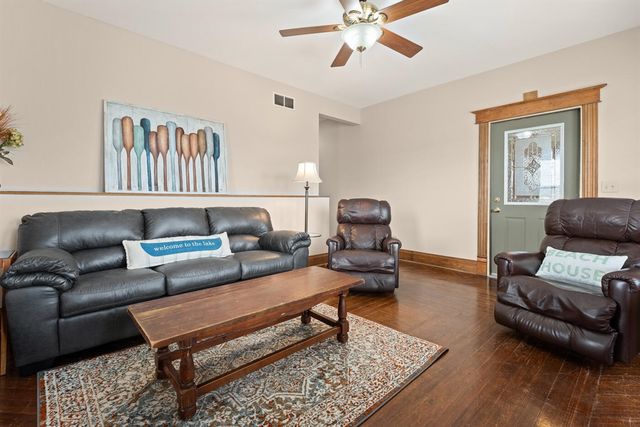 424 Huron Street, South Haven, MI 49090