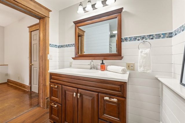 424 Huron Street, South Haven, MI 49090