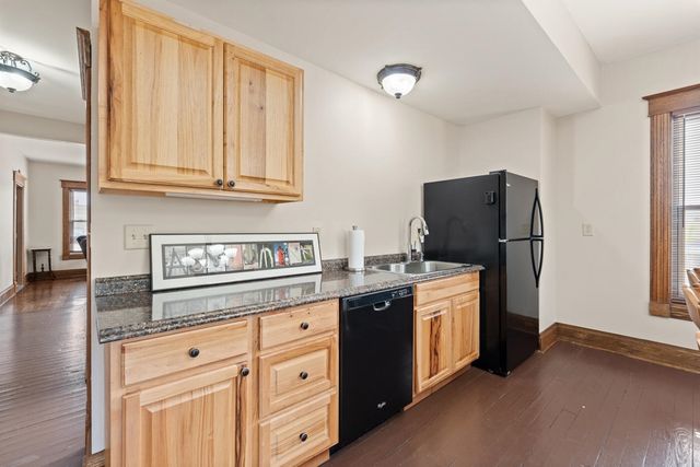 424 Huron Street, South Haven, MI 49090