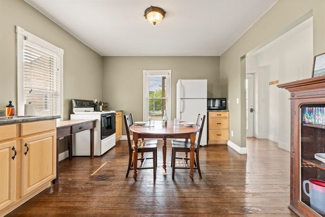 424 Huron Street, South Haven, MI 49090