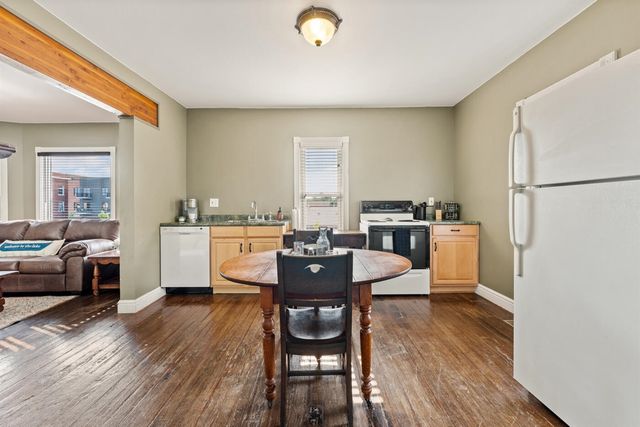 424 Huron Street, South Haven, MI 49090