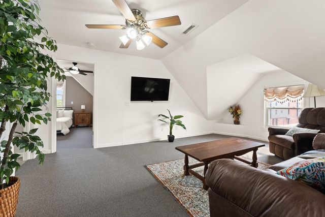 424 Huron Street, South Haven, MI 49090