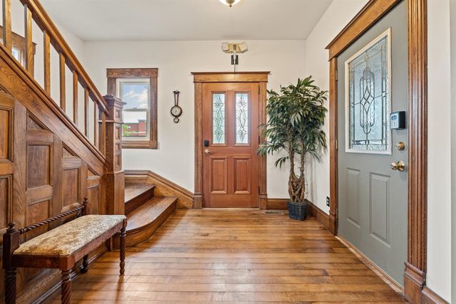 424 Huron Street, South Haven, MI 49090