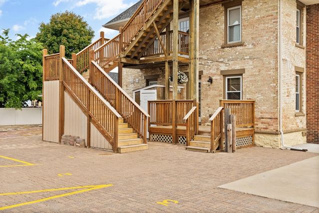 424 Huron Street, South Haven, MI 49090
