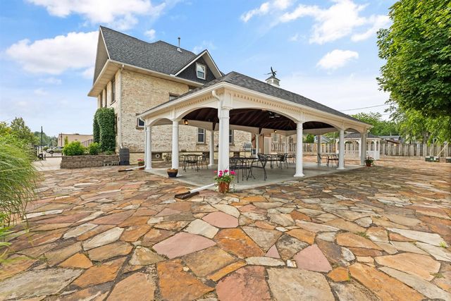 424 Huron Street, South Haven, MI 49090