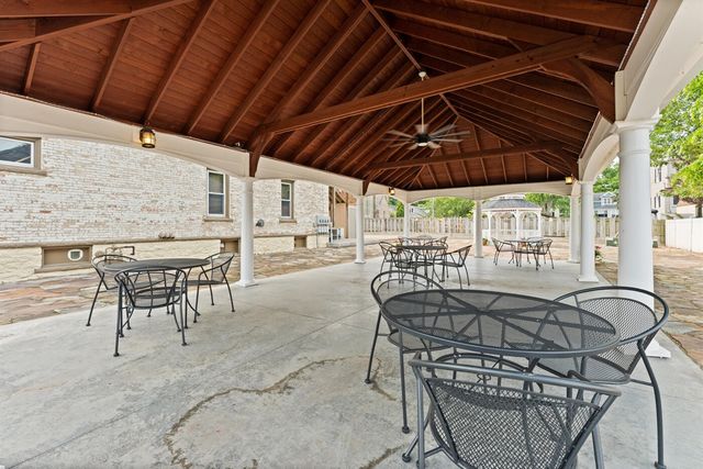 424 Huron Street, South Haven, MI 49090