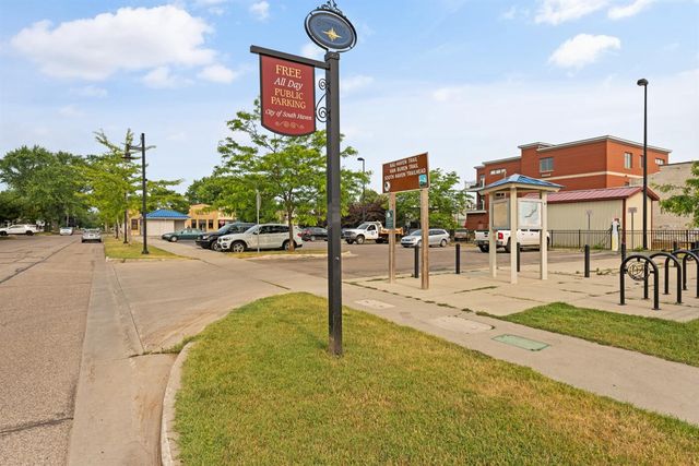 424 Huron Street, South Haven, MI 49090