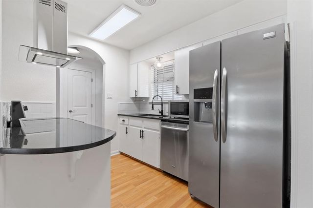 2407 Southland DR, Austin, TX 78704