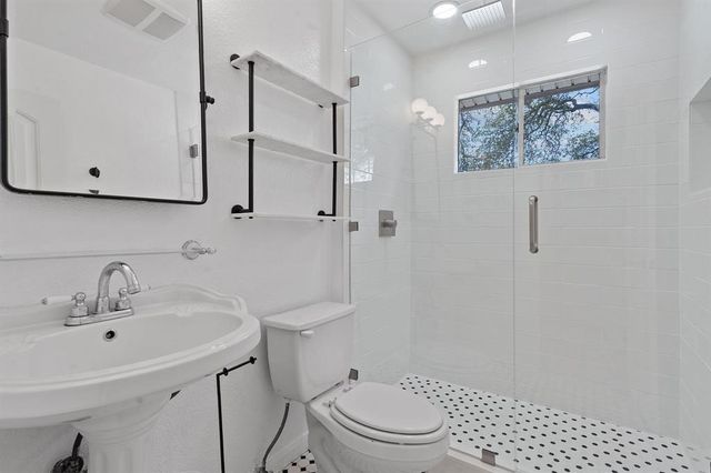 2407 Southland DR, Austin, TX 78704