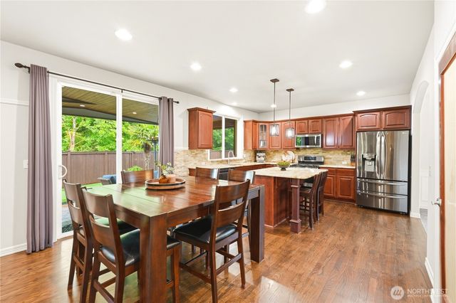 28302 239th Street, Maple Valley, WA 98038