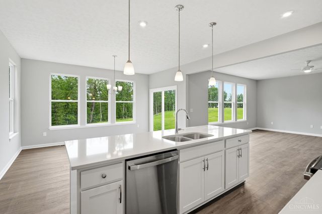 1204 Eagle Boulevard, Hamilton Twp, OH 45039