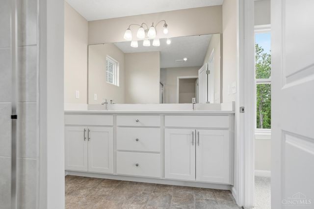 1204 Eagle Boulevard, Hamilton Twp, OH 45039