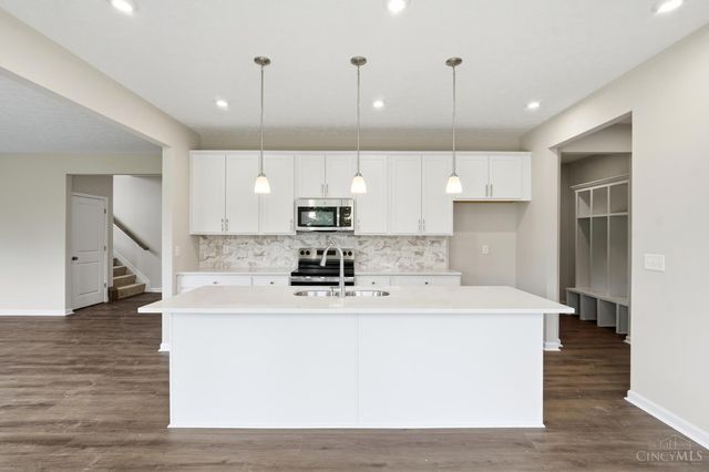 1204 Eagle Boulevard, Hamilton Twp, OH 45039