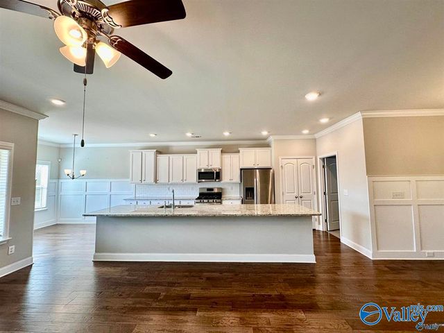2618 West Creek Drive, Brownsboro, AL 35741