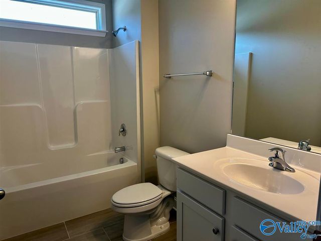 2618 West Creek Drive, Brownsboro, AL 35741