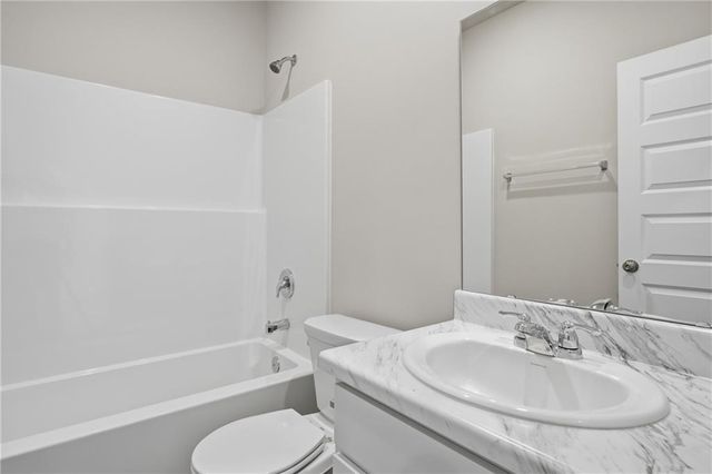 20257 W 194th Terrace, Spring Hill, KS 66083