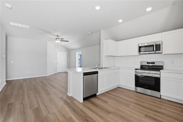 20257 W 194th Terrace, Spring Hill, KS 66083