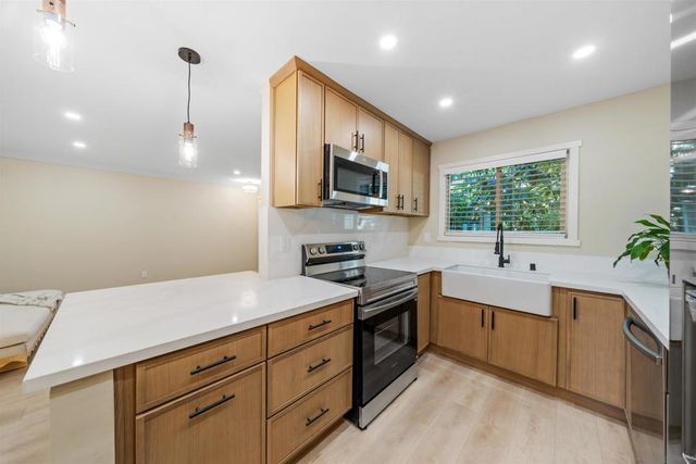 4521 55th 13, San Diego, CA 92115