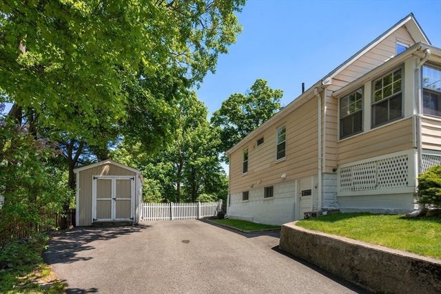 352 Whiting, Dedham, MA 02026