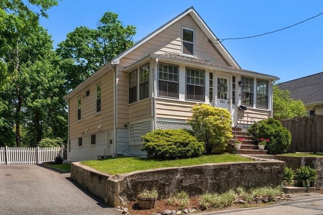 352 Whiting, Dedham, MA 02026
