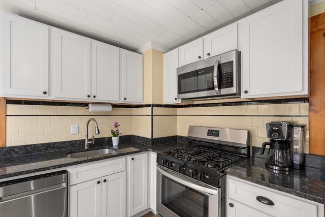 352 Whiting, Dedham, MA 02026