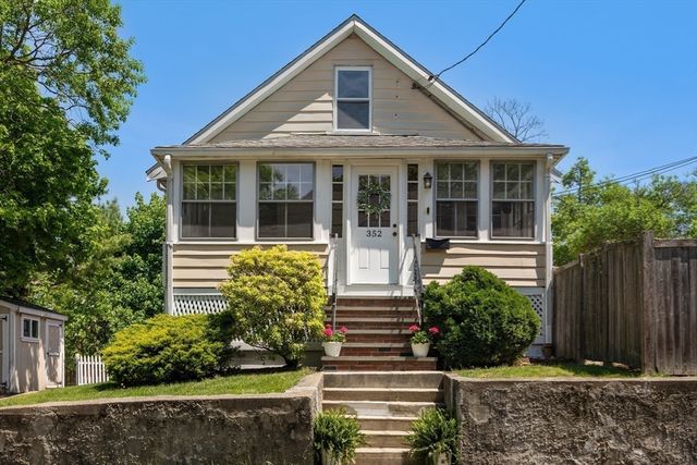 352 Whiting, Dedham, MA 02026