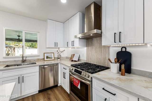 1913 N 22ND Place, Phoenix, AZ 85006