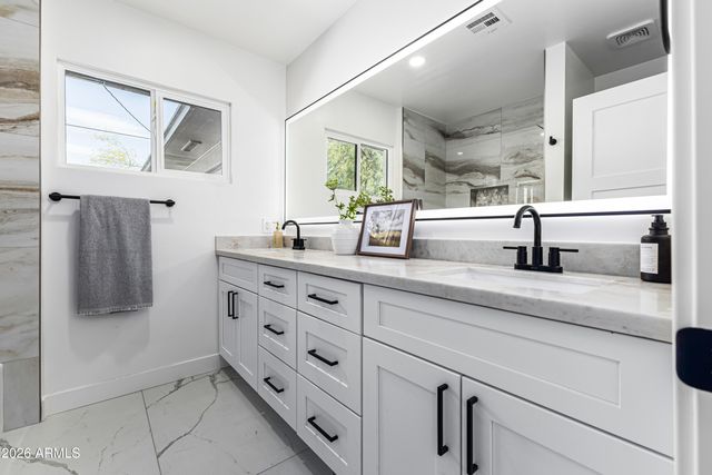 1913 N 22ND Place, Phoenix, AZ 85006