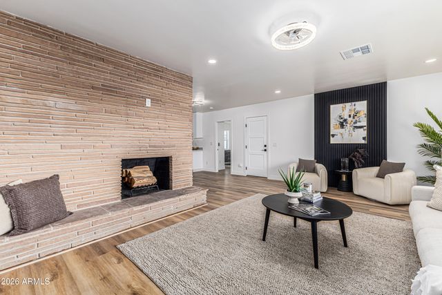 1913 N 22ND Place, Phoenix, AZ 85006