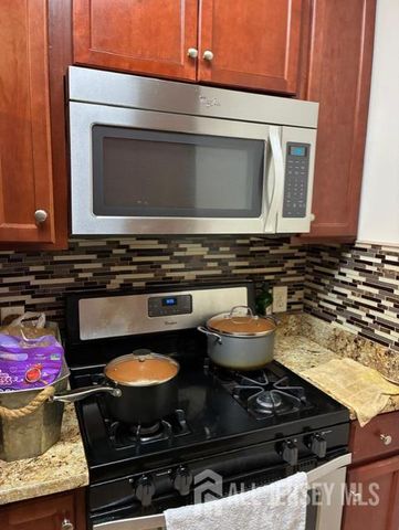 623 doral Court, Piscataway, NJ 08854