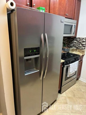 623 doral Court, Piscataway, NJ 08854