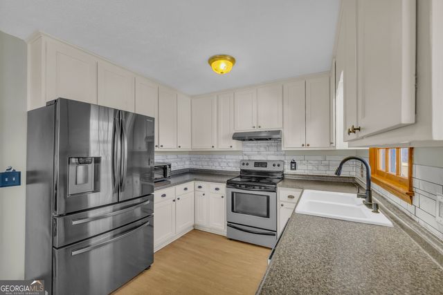 699 Cobblestone Lane, Demorest, GA 30535