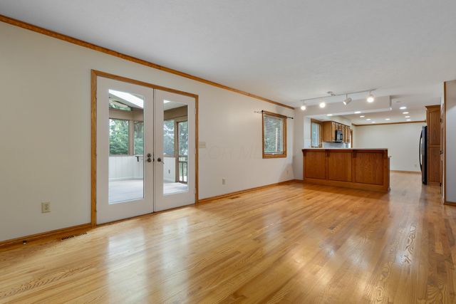6918 Ernest Way, Dublin, OH 43017