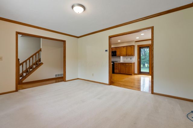 6918 Ernest Way, Dublin, OH 43017
