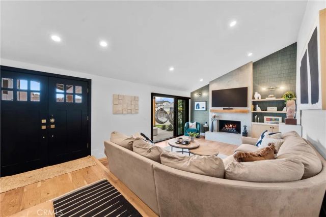 8541 Kelso Drive, Huntington Beach, CA 92646