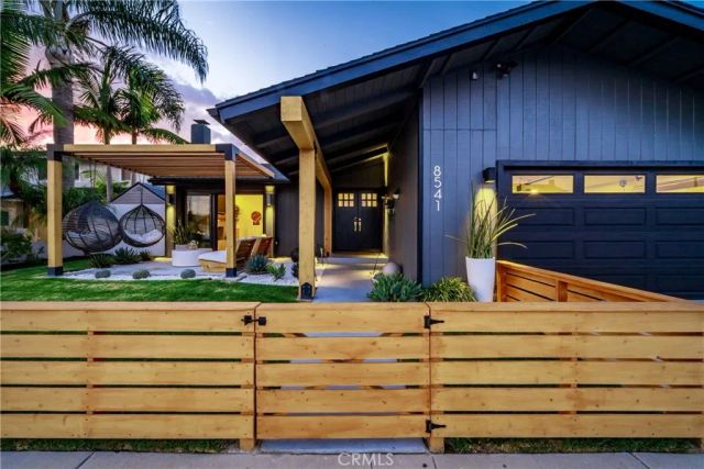 8541 Kelso Drive, Huntington Beach, CA 92646