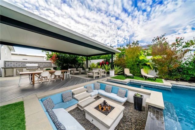 8541 Kelso Drive, Huntington Beach, CA 92646