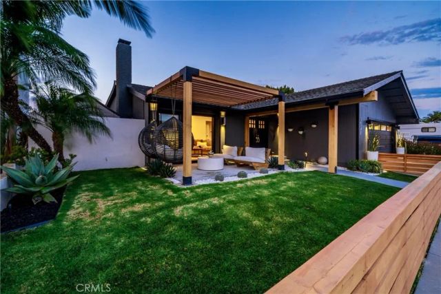 8541 Kelso Drive, Huntington Beach, CA 92646