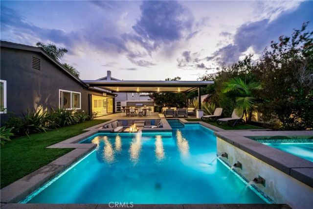 8541 Kelso Drive, Huntington Beach, CA 92646