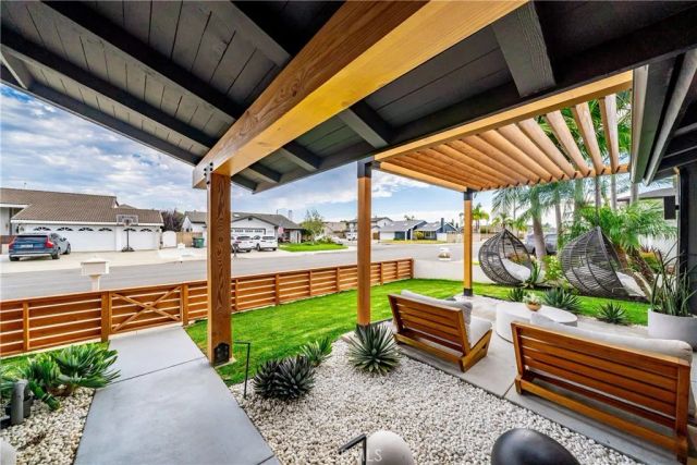 8541 Kelso Drive, Huntington Beach, CA 92646