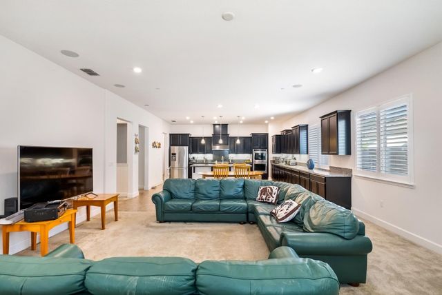 7922 Cinnamon Way, Gilroy, CA 95020
