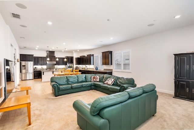 7922 Cinnamon Way, Gilroy, CA 95020