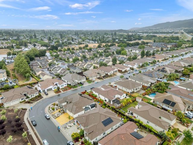 7922 Cinnamon Way, Gilroy, CA 95020