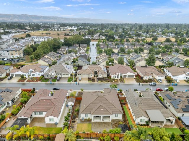 7922 Cinnamon Way, Gilroy, CA 95020